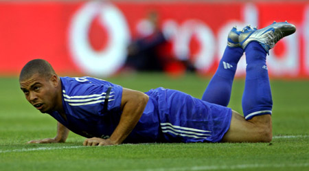 俱乐部之间 俱乐部之间