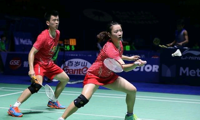 却充满了战 却充满了战