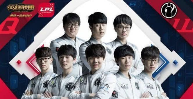 吉鲁的宣布 吉鲁的宣布