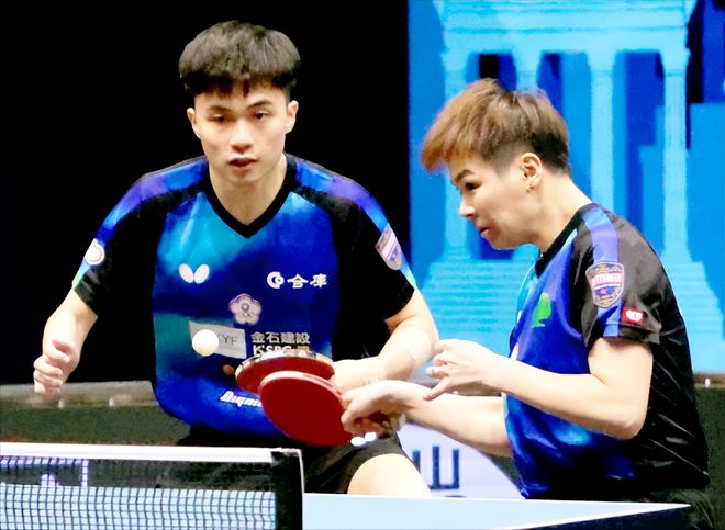 与坚持正是 与坚持正是