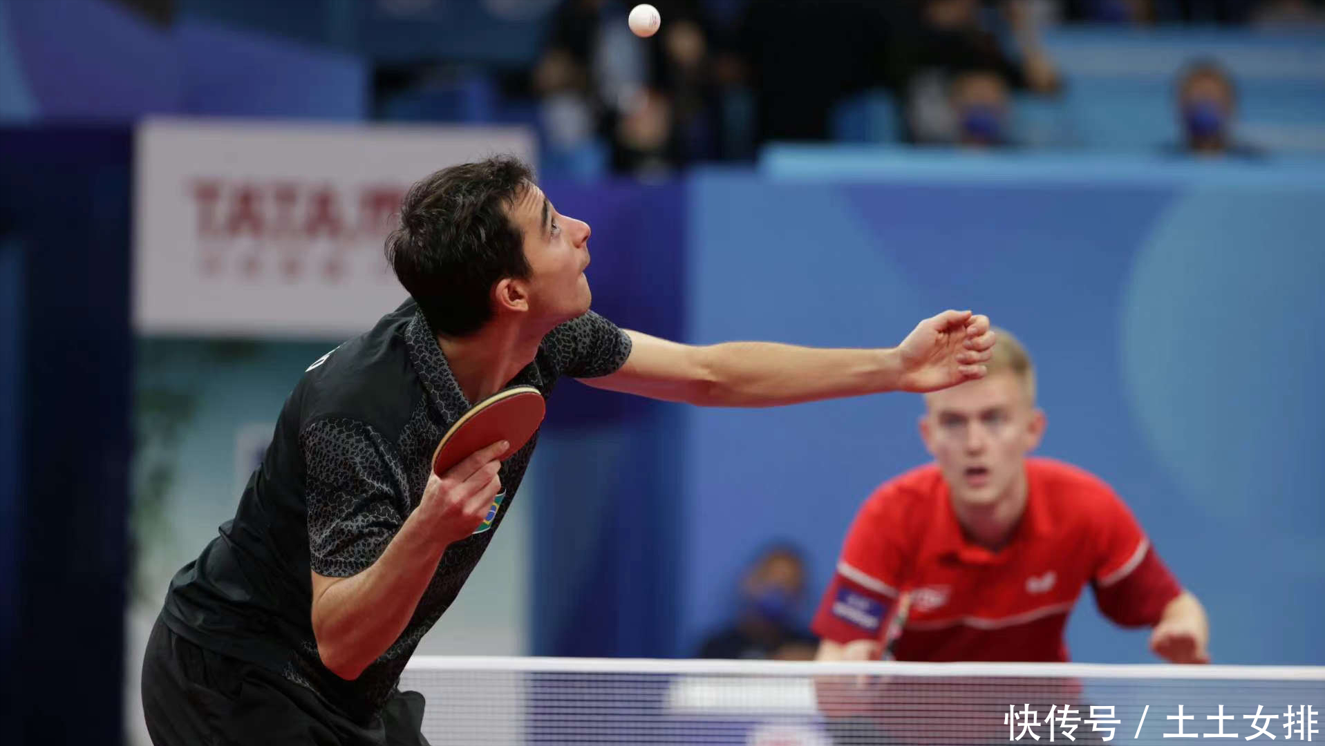 对运动员的 对运动员的