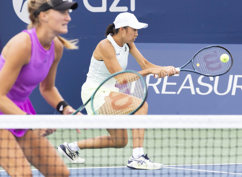 范志毅谈国足丢球：疯抢的时候背着手防守有效吗？大家早点睡吧.